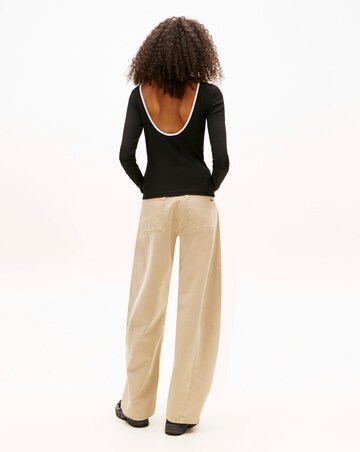 Tommy Jeans Slim Badge Rib T-Shirt