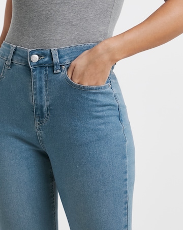 Mid Blue Highwaist Super Stretch Skinny Jeans