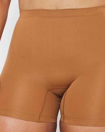 Smoothing Seamless Nude Comfort Shorts