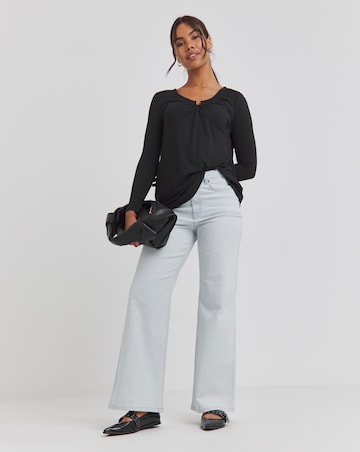 Black Supersoft Notch Detail Top