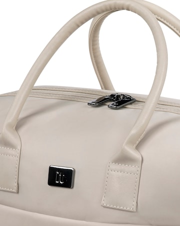 IT Luggage Outpaced Holdall Bag