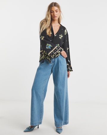 Volume Sleeve Border Print Blouse