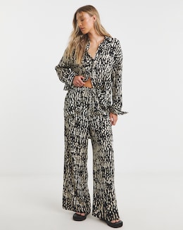 Mono Print Crinkle Wide Leg Trousers