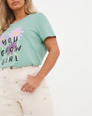 Daisy Embroidered Demi Mom Jeans