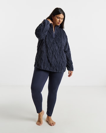 Pretty Secrets Cable Lounge Set