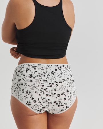 Pretty Secrets 7 Pack Full Fit Brief Knickers Mono Floral