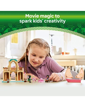 LEGO Wicked Glinda, Elphaba & Nessarose at Shiz University Building Set 75681