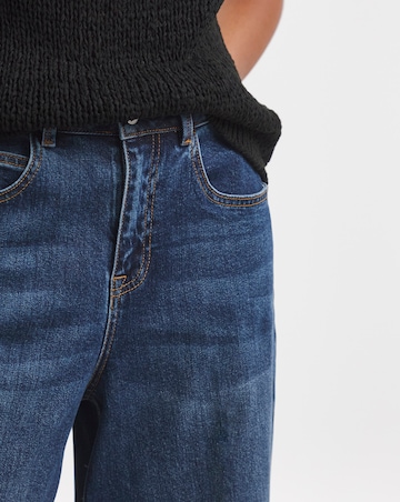 Mid Wash Barrel Jean