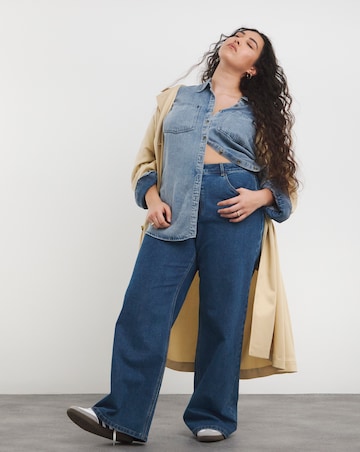 Mid Wash 00s Wide Leg Jean