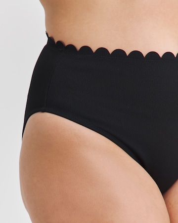 MAGISCULPT Medium Control Contour Me Scalloped High Waist Bikini Bottoms