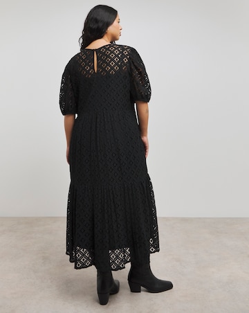 Black Lace Tiered Midaxi Dress