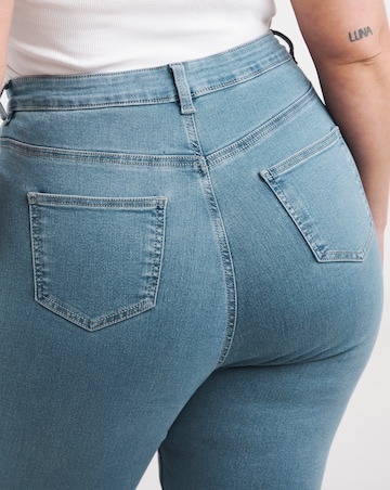 Mid Blue Highwaist Super Stretch Skinny Jeans