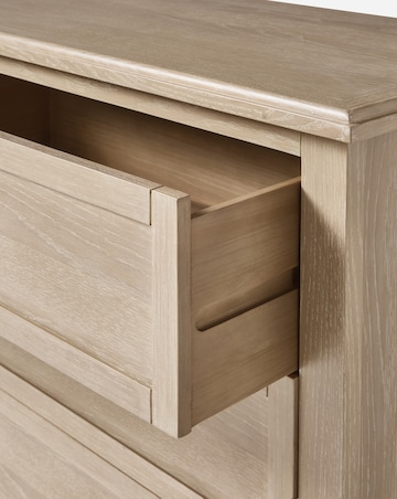 Julipa Imogen Ready Assembled Wooden Small Chest of Drawers