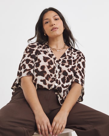 Leopard Print Crinkle Revere Shirt