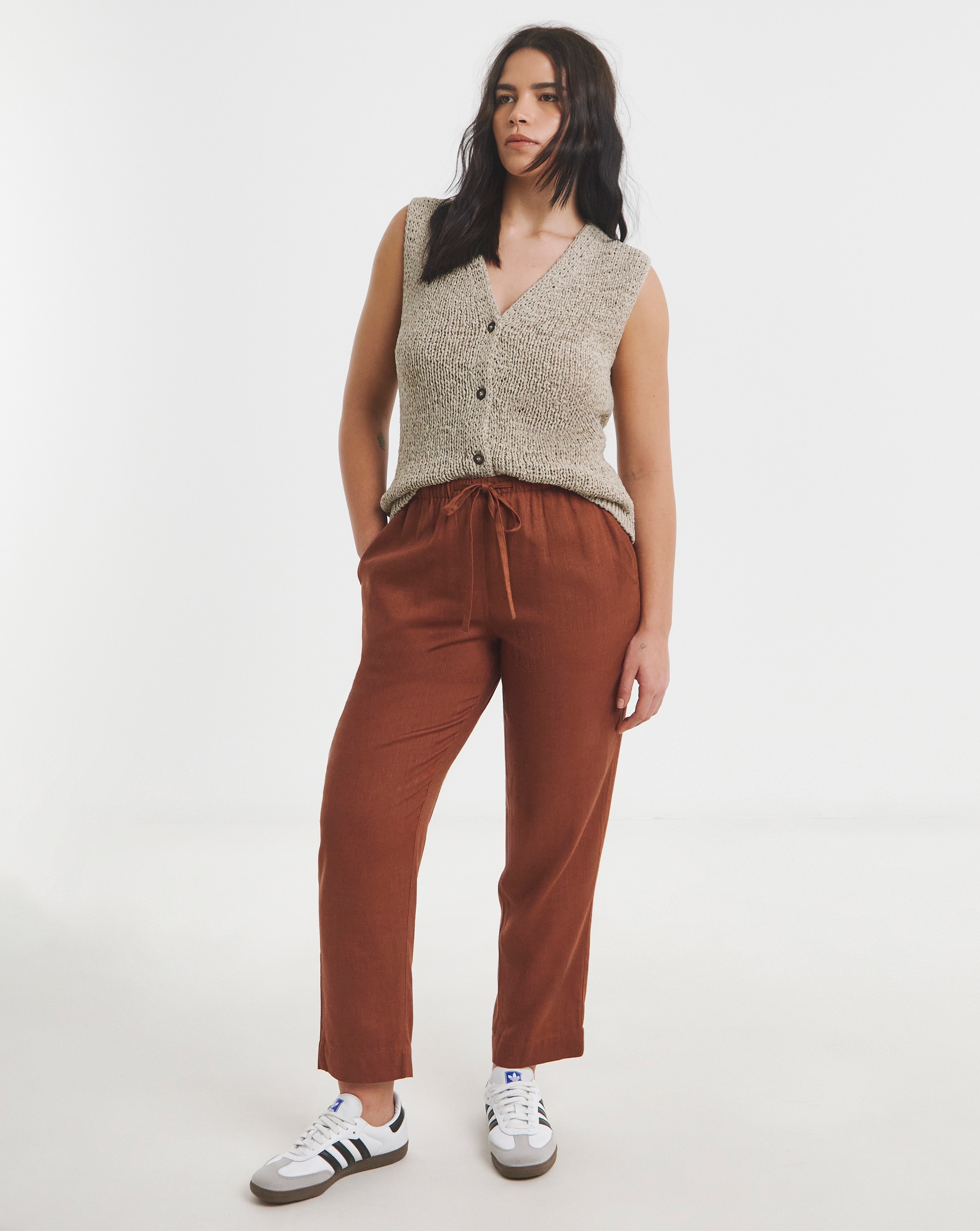 Linen trouser in mocha