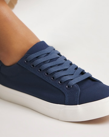 Busselton Lace Up Leisure Pumps Wide E Fit