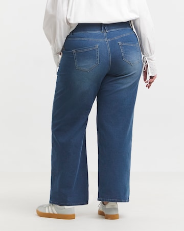 Mid Wash Wide Leg Pull On Jegging