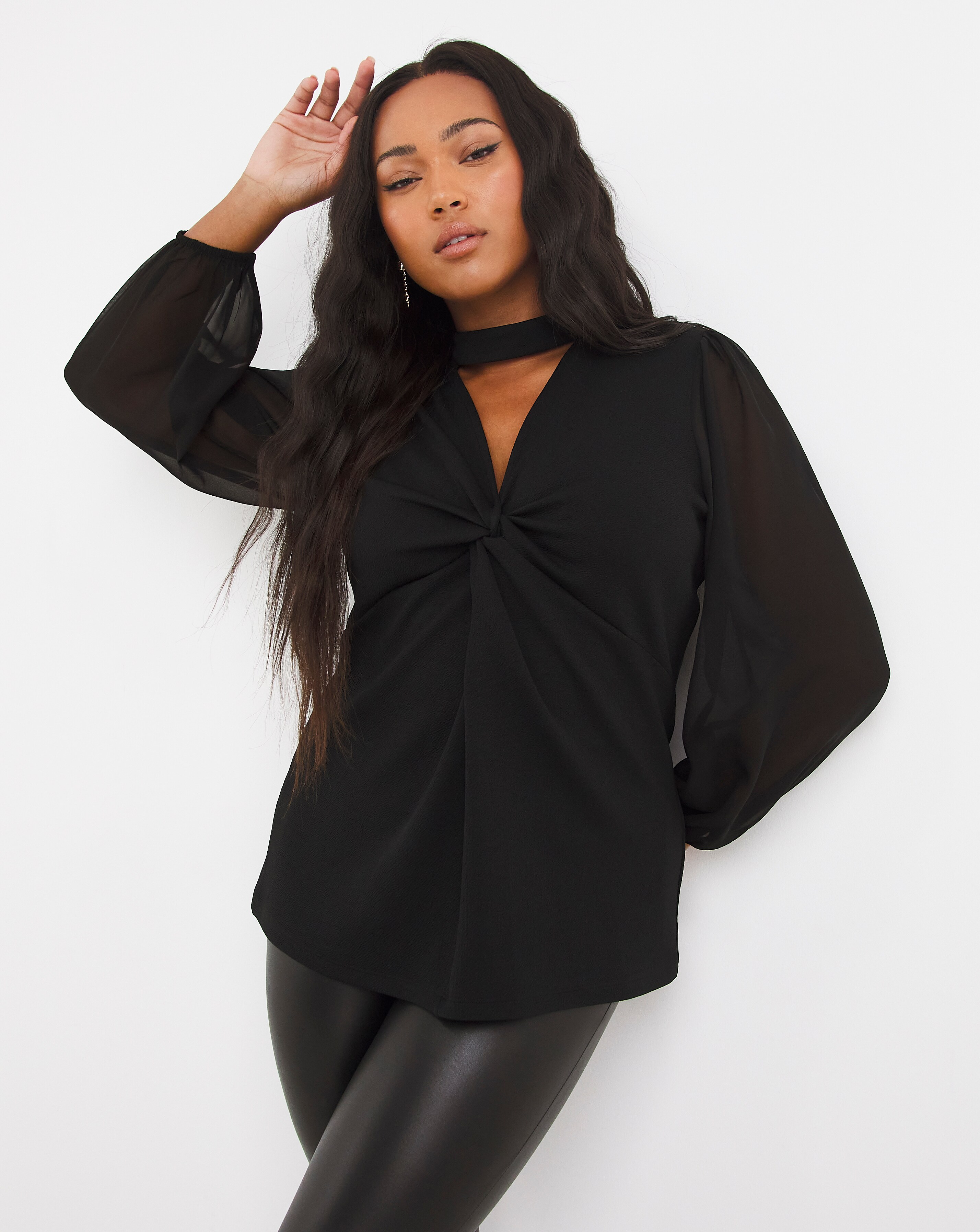 Black choker top long sleeve online