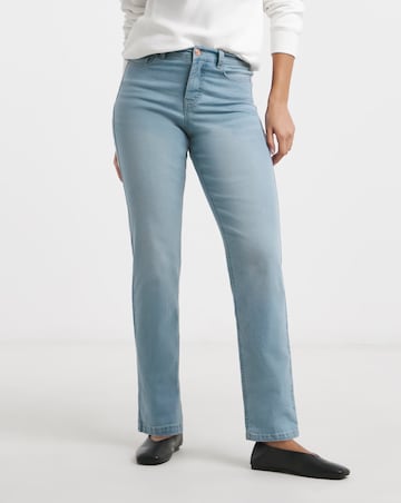 Light Wash 24/7 Boyfriend Jeans