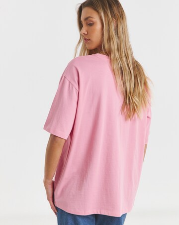 Pink Oversized Farmers Market Graphic T-Shirt