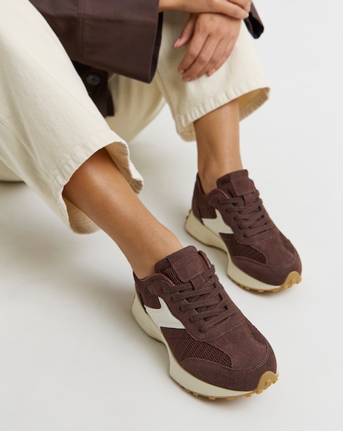 Akira Suede Retro Runner Trainer - Extra Wide Fit (EEE)