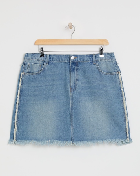Light Wash Frayed Hem Denim Mini Skirt