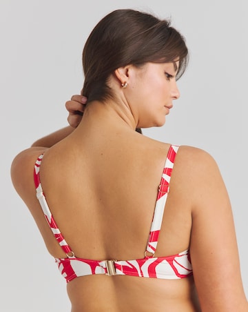 MAGISCULPT Twist Front Wired Bikini Top