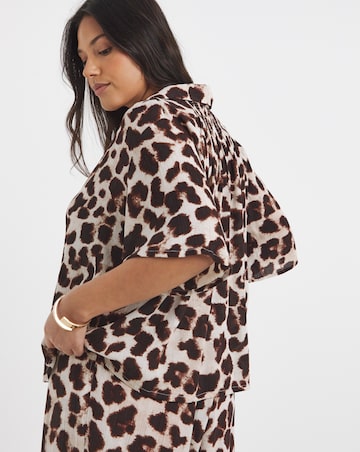 Leopard Print Crinkle Revere Shirt