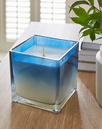 Midnight Musk Scented Medium Candle