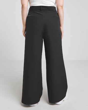 Wide Leg Tailored Trousers