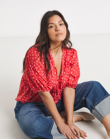 Red Print Poly Slub Tea Blouse