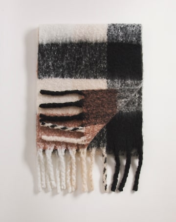 Check Scarf