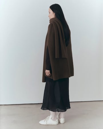 Mango Capri Cable Knit Cape