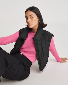 Black Adjustable Hem Quilted Gilet