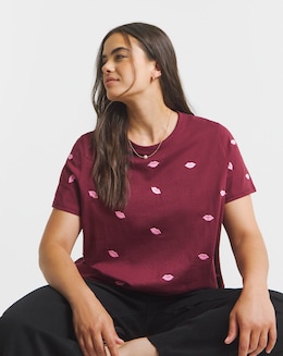 Pink &amp; Burgundy Lips Embroidery T-Shirt