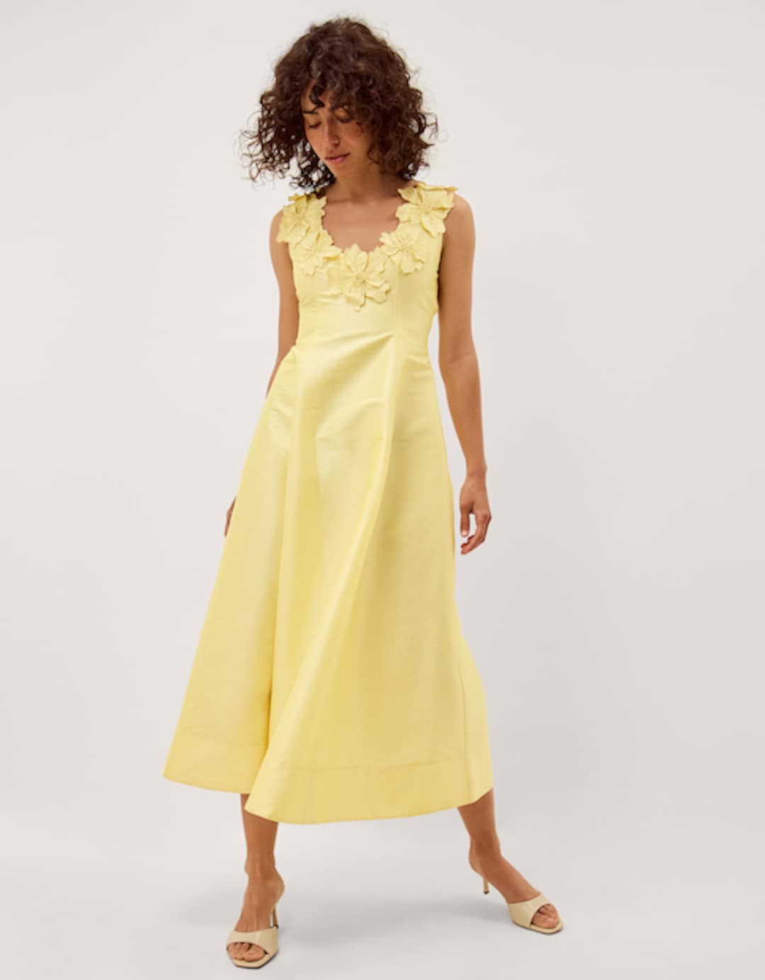 long cloth tied around dress shoulder to waist women name Amazon.com: XPSDEPO Casual Vacation Spring Summer Asymmetric Shoulder Tie  Ruffle Elegant High Slit Dress Maxi Dress Beige : Clothing, Shoes & Jewelry main image 1