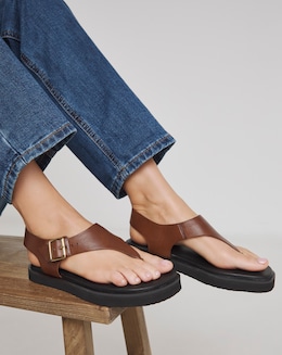Lumina Toe Post Buckle Sandal - Extra Wide Fit (EEE)