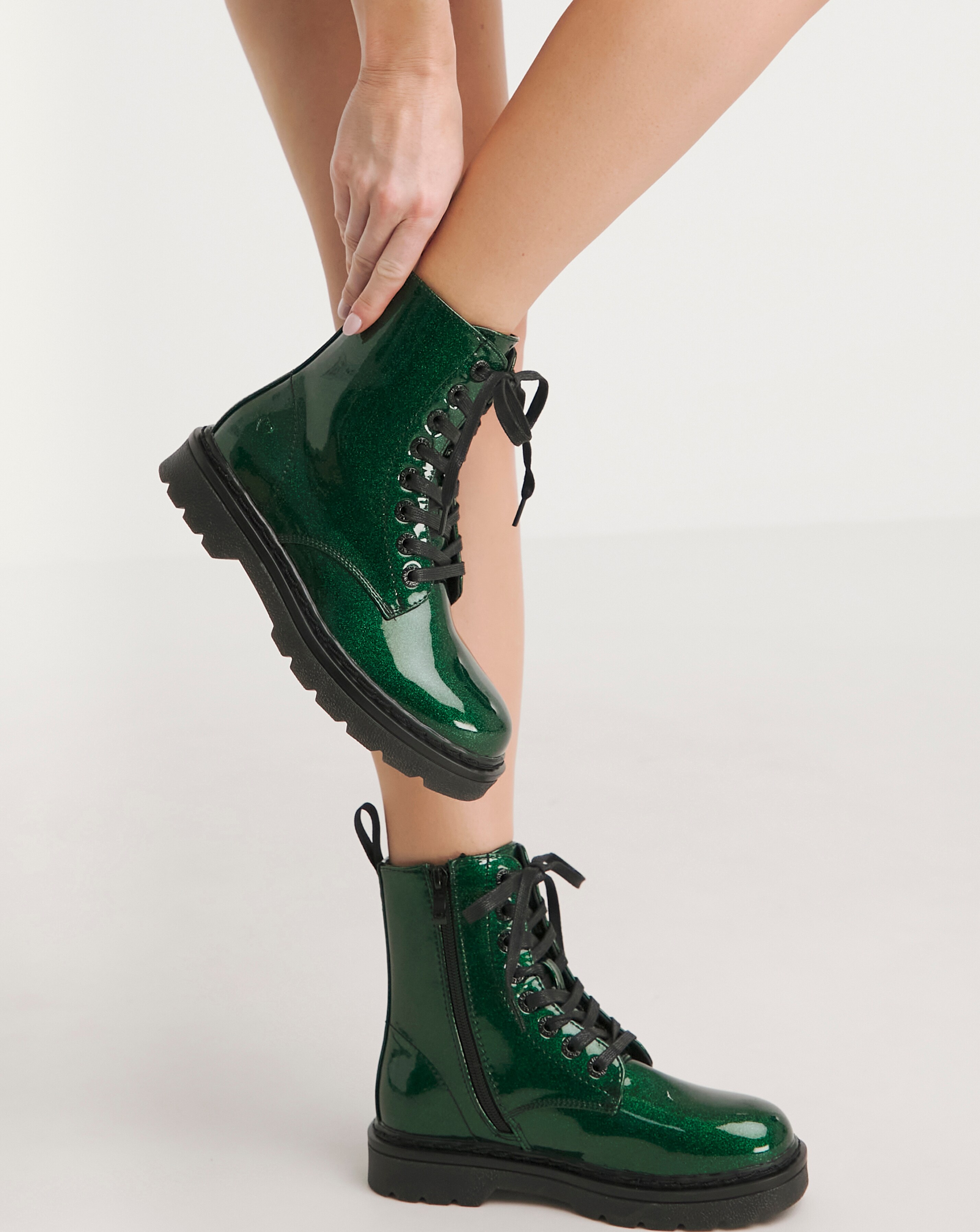 Heavenly feet boots size 7 sale