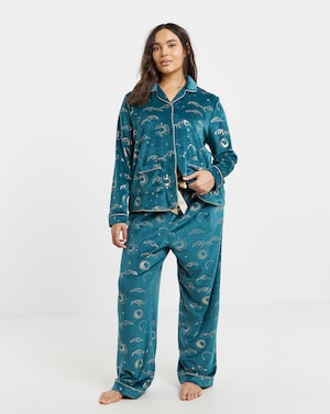 Chelsea Peers Button Up Pyjama Set - Image 3