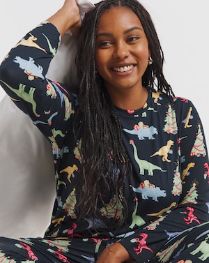Chelsea Peers Crew Neck PJ Set - Image 4
