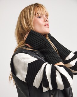 Black Ribbed Fingerless Gloves