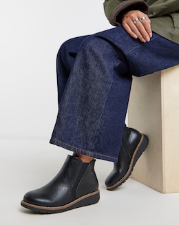 Heavenly Soles Rashida Low Wedge Chelsea Boots - Extra Wide Fit (EEE)