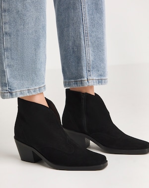 V Cut Western Ankle Boot Standard - Image 4