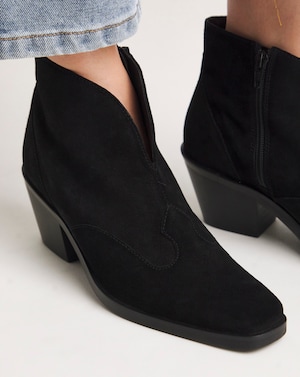 V Cut Western Ankle Boot Standard - Image 3