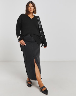 Black Slouchy V Neck Longline Jumper - Image 4