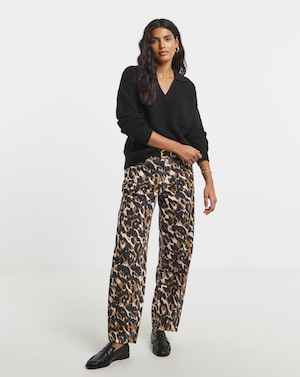 V-Neck Collared Jumper - Image 3