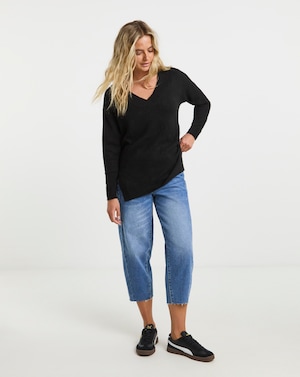 Black Cosy V Neck Longline Jumper - Image 2