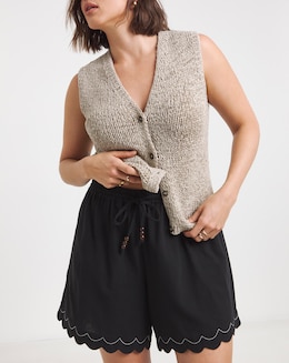 Scallop Hem Shorts