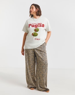 Ecru Olive Graphic T-Shirt