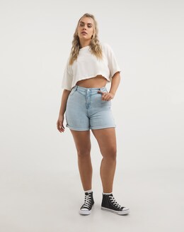 Cinch Back Loose Mom Shorts